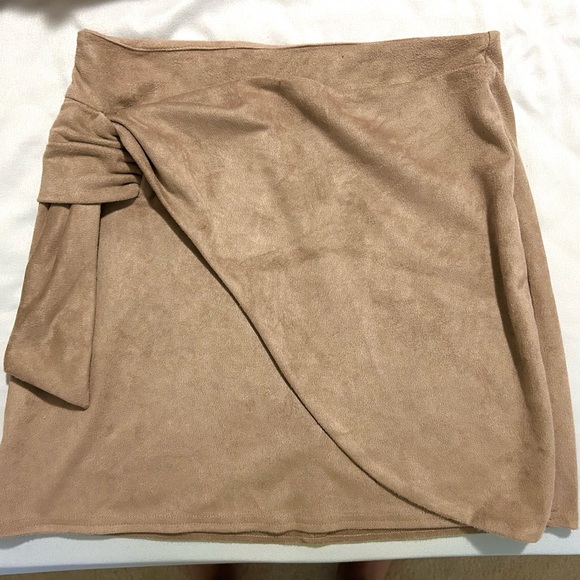 Altar’d State tan skirt - Picture 1 of 2